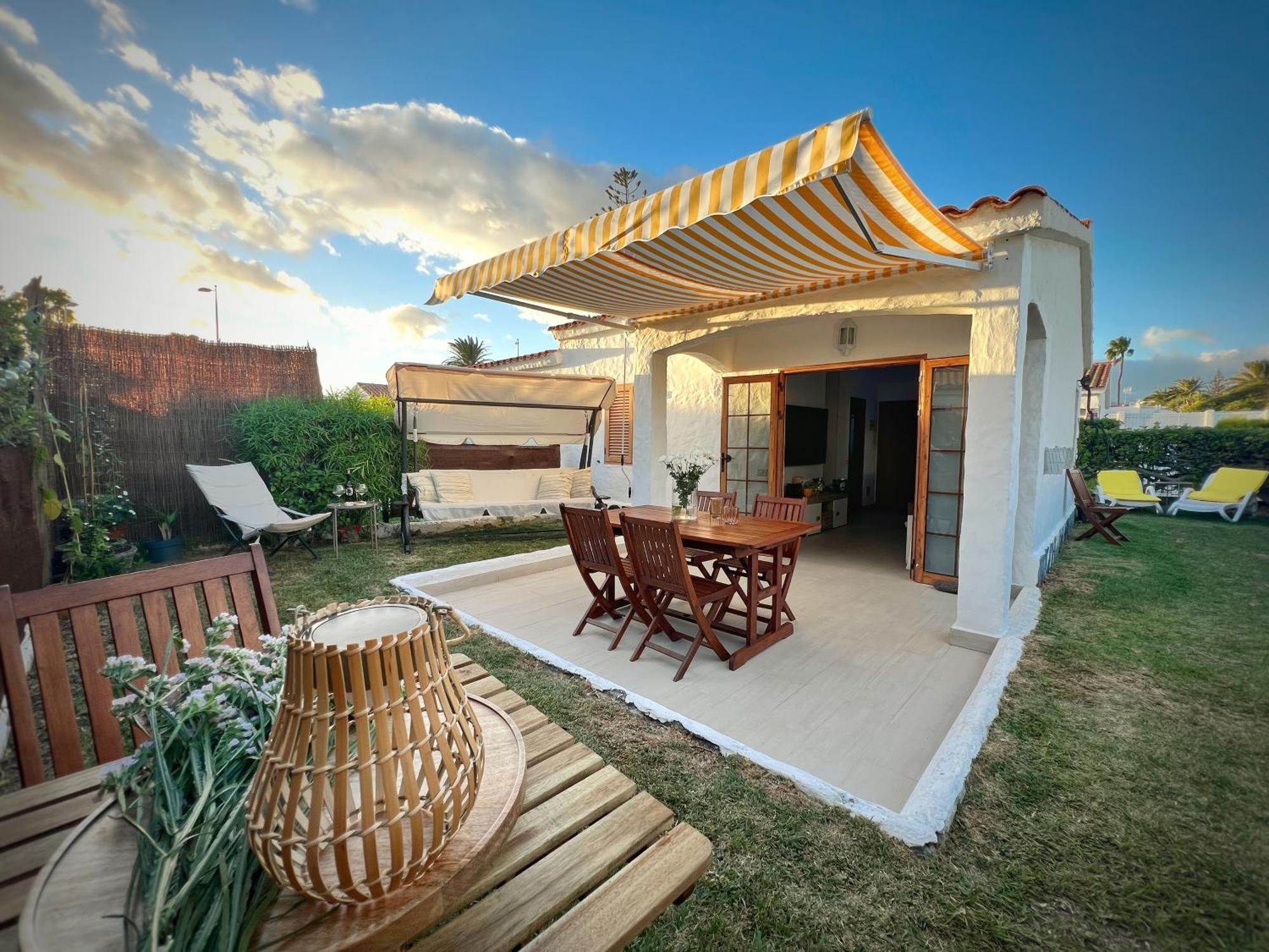 Buzzstays: 1-Bed Bungalow, Garden, Near Yumbo & Beach Maspalomas  Exterior foto
